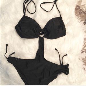 Black swim suit